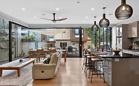 Modern Homestay Near Sydney Cbd, Leichhardt - Little Italy